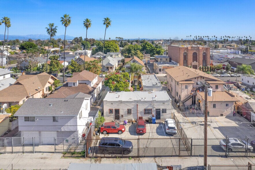 More Photos Of 4323 Woodlawn Ave, Los Angeles Multifamily For Sale