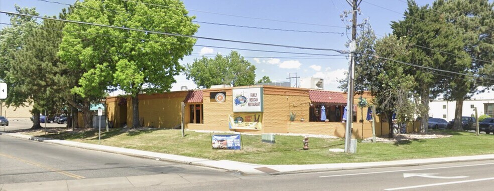 Primary Photo Of 451 S Pratt Pky, Longmont Freestanding For Sale
