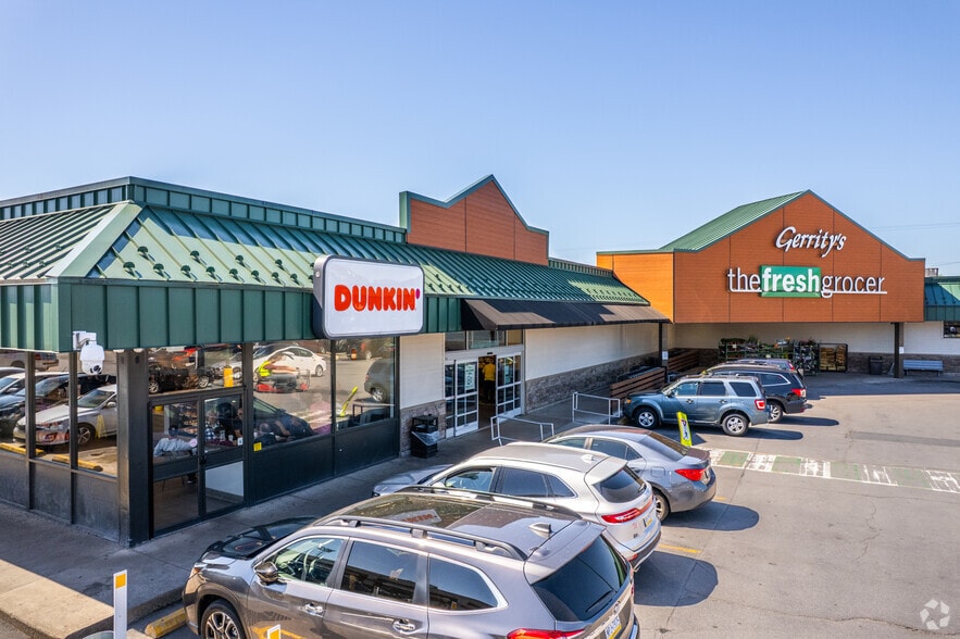 Primary Photo Of 801 Wyoming Ave, Pittston General Retail For Lease