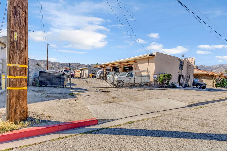 More Photos Of 68361 Kieley Rd, Cathedral City Service For Sale