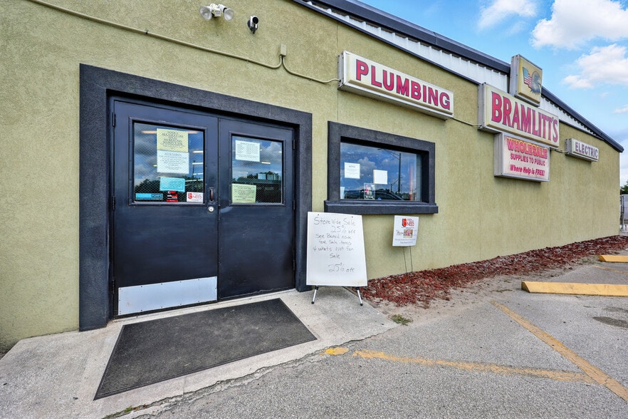 More Photos Of 110 N State Road 19, Palatka Auto Repair For Sale