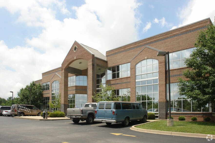 More Photos Of 1690 Ring Rd, Elizabethtown Office For Lease