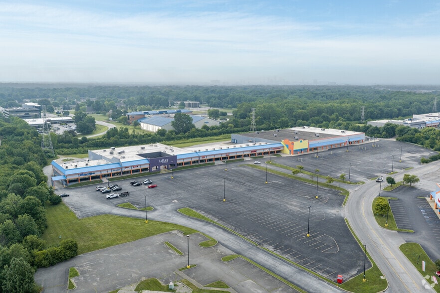 More Photos Of 3643-3749 Commercial Dr, Indianapolis Unknown For Lease