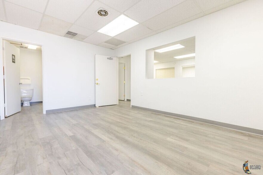 More Photos Of 765 Broadway Ave, El Centro Medical For Sale