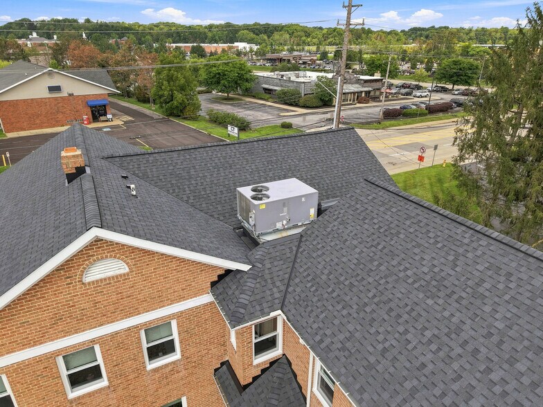 More Photos Of 33610 Solon Rd, Solon Office For Sale