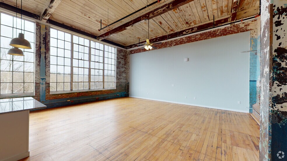 More Photos Of 116 E Main St, Haw River Apartments For Lease