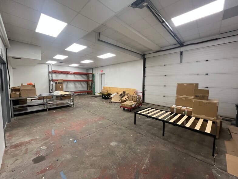 More Photos Of 127 S Main St, Spencer Specialty For Sale