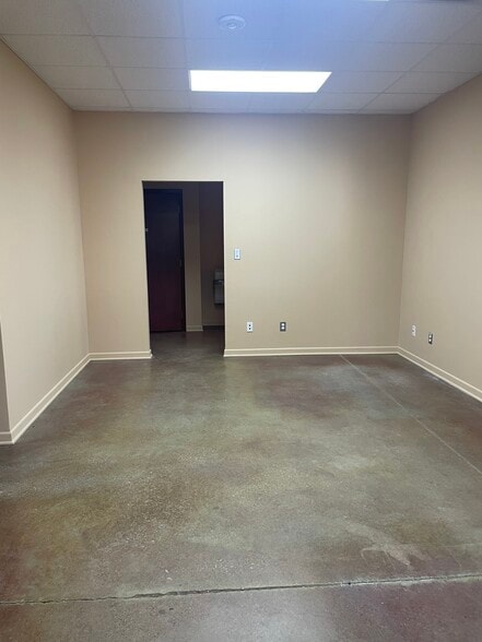 More Photos Of 4907-1 Shed Rd, Bossier City Manufacturing For Sale