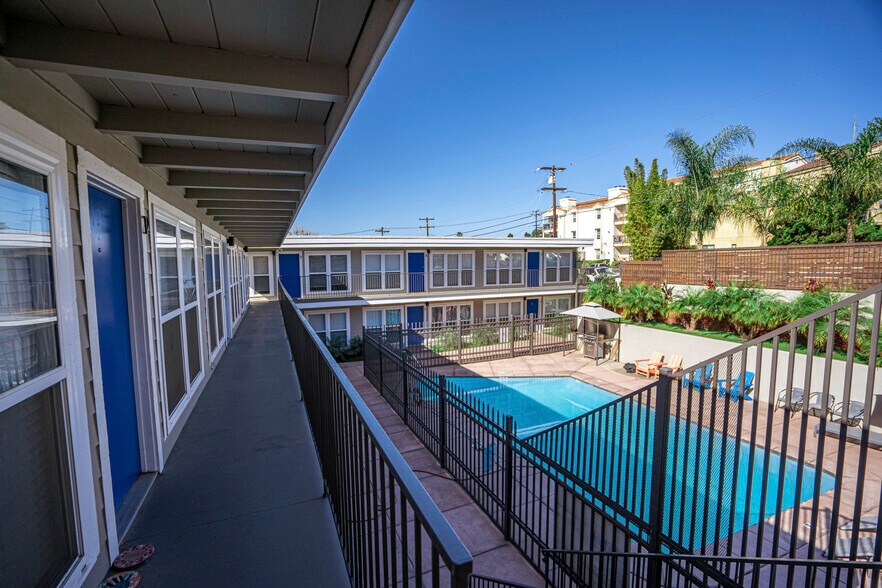 More Photos Of 5747 Lauretta St, San Diego Apartments For Sale