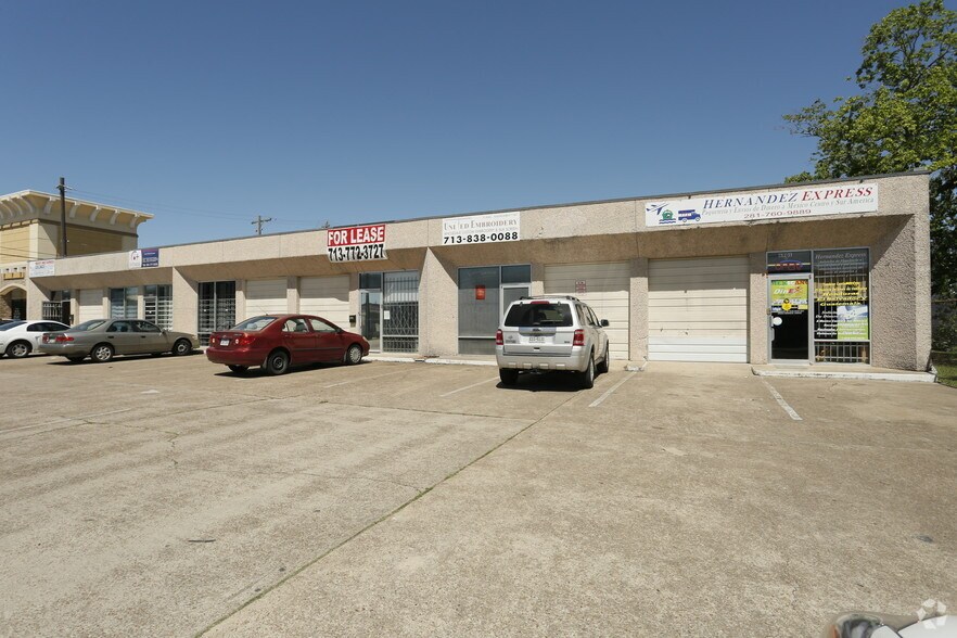 Primary Photo Of 6901 Mullins Dr, Houston Flex For Lease