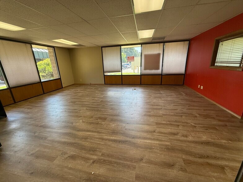 More Photos Of 1515 E Cedar Ave, Flagstaff Office For Lease