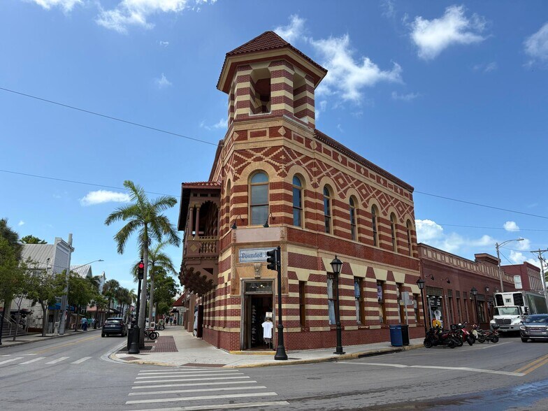 More Photos Of 100 Duval St, Key West General Retail For Lease