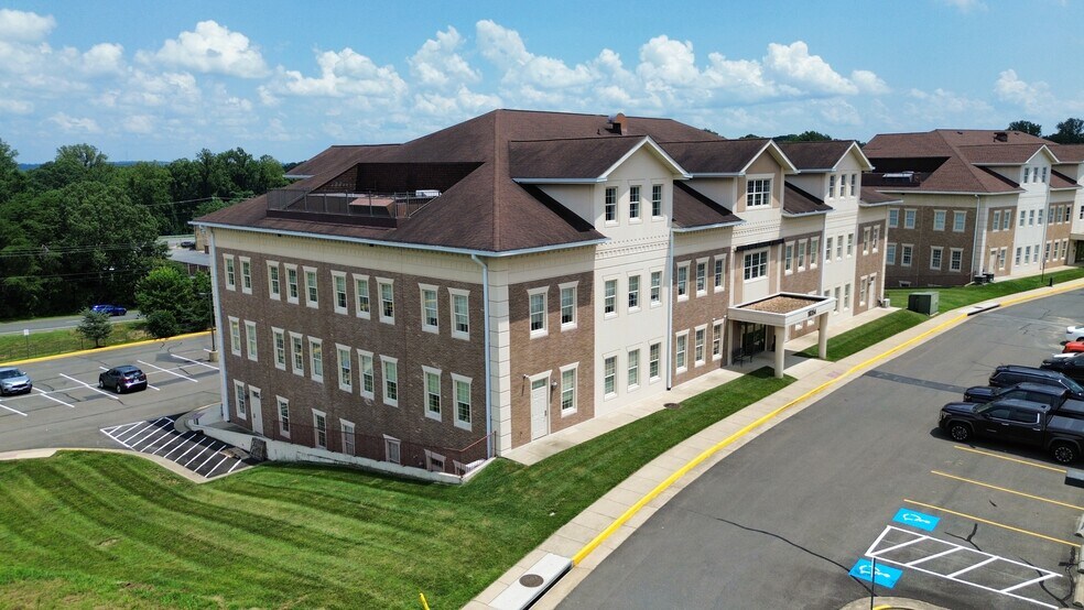 More Photos Of 18300 Quantico Gateway Dr, Triangle Unknown For Lease