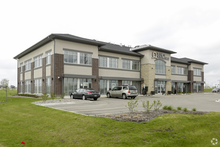More Photos Of 695 S Grand Ave, Sun Prairie General Retail For Sale