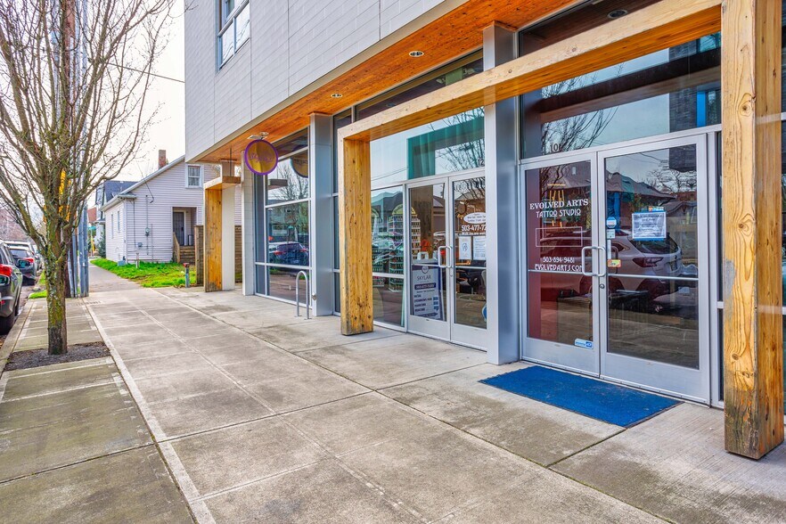 More Photos Of 10-12 NE Shaver St, Portland Apartments For Sale