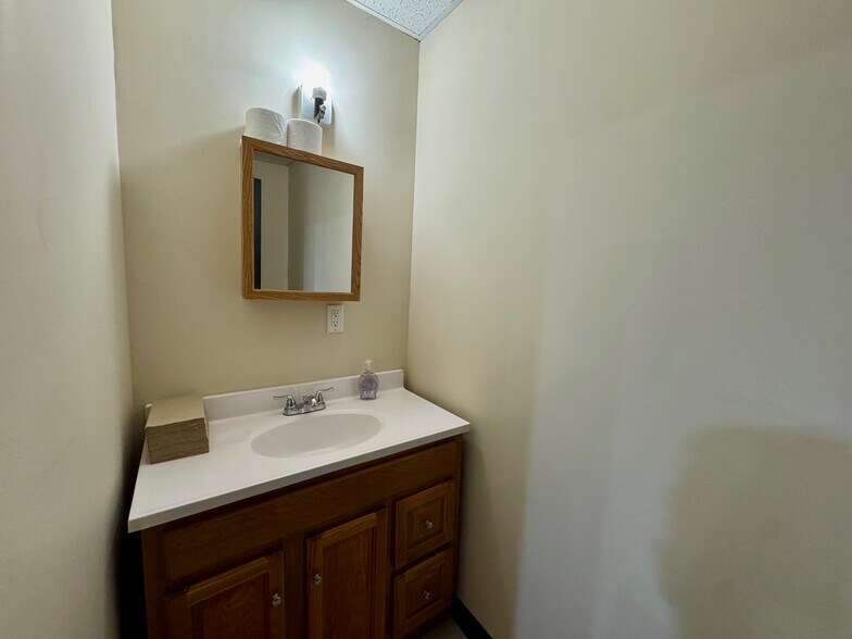 More Photos Of 1325 M St, Elmont Warehouse For Sale