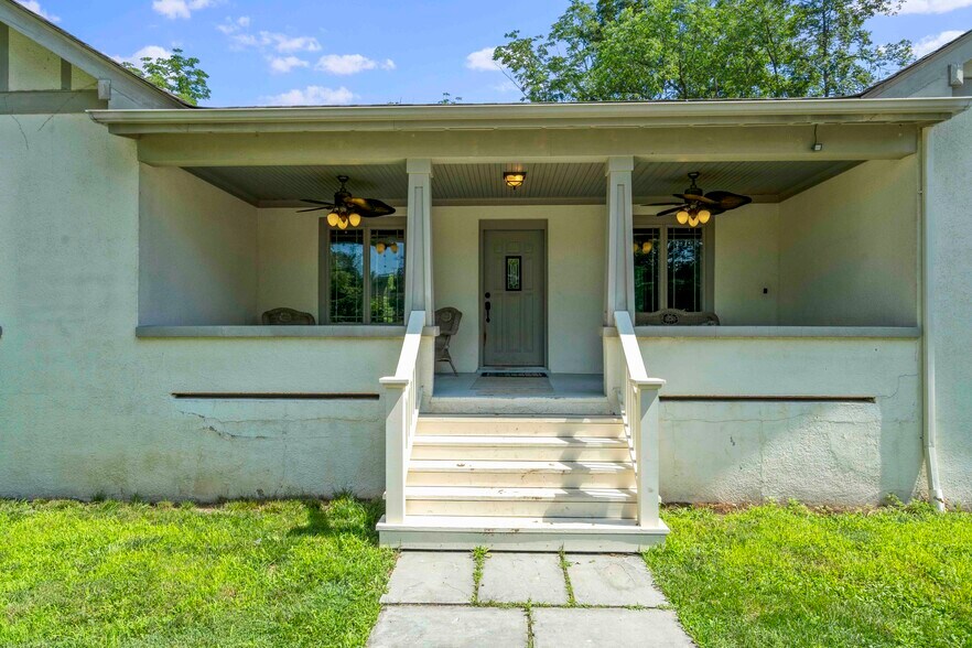 More Photos Of 490 Rt 46 Rd, Belvidere Light Distribution For Sale