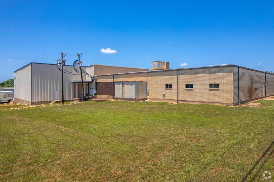 More Photos Of 1411 Flat Creek Rd, Athens Manufacturing For Lease