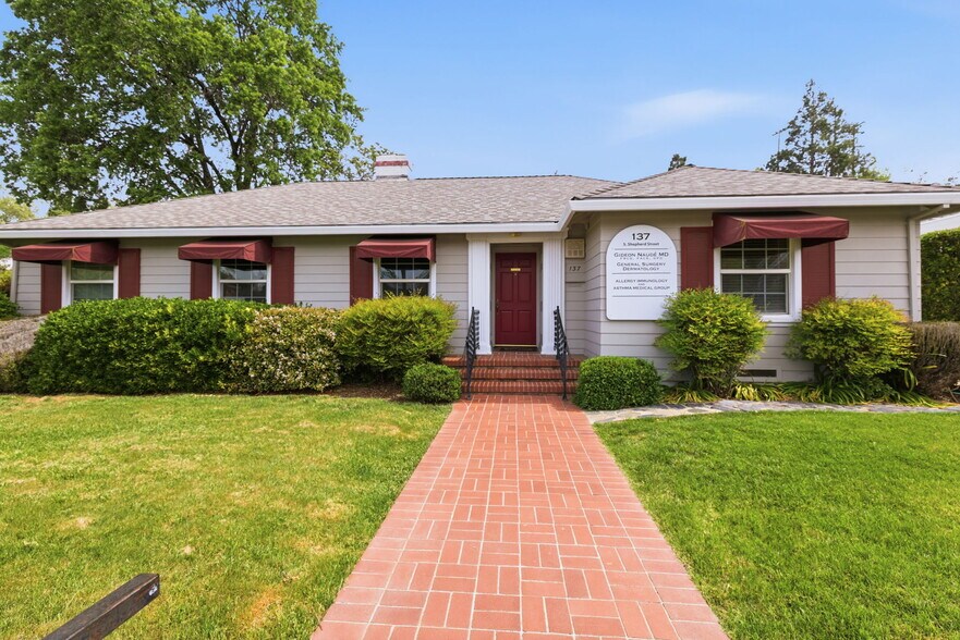 More Photos Of 137 S Shepherd St, Sonora Flex For Sale