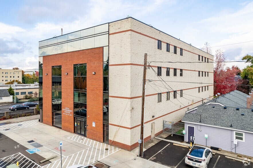 More Photos Of 1201 Court St NE, Salem Office For Lease