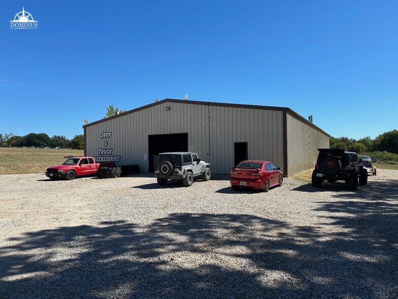 More Photos Of 121 Greenwood Cut Off Rd, Weatherford Warehouse For Sale