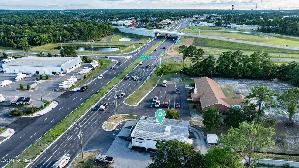 More Photos Of 7015 Market St, Wilmington Freestanding For Sale