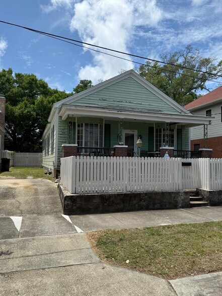 More Photos Of 109 S Florida Blanca St, Pensacola Multifamily For Sale