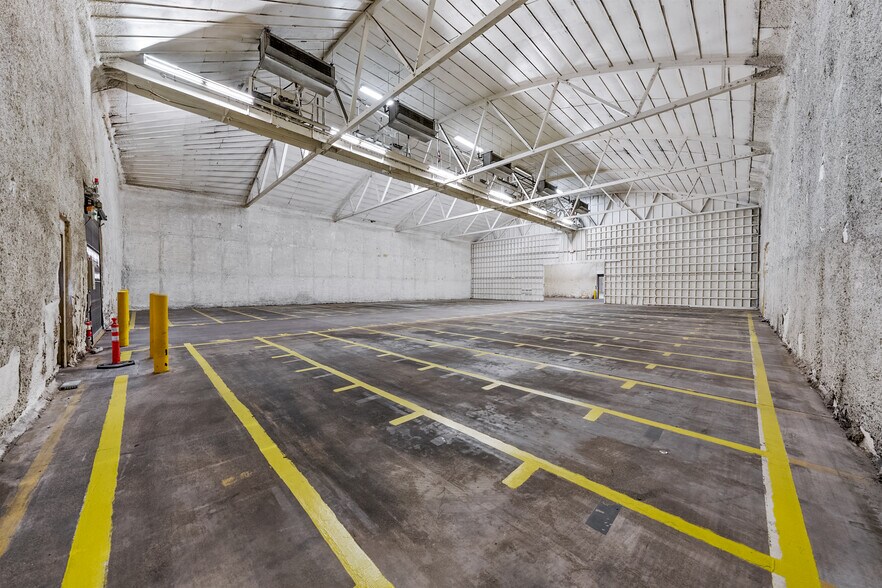 More Photos Of 661 S Fir St, Medford Refrigeration Cold Storage For Lease
