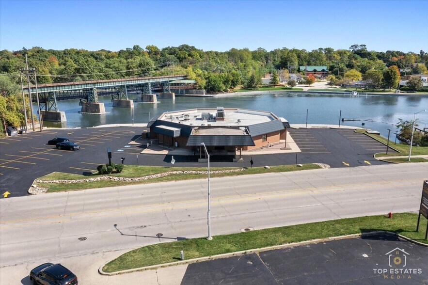 More Photos Of 320 N 2nd St, St Charles Restaurant For Sale