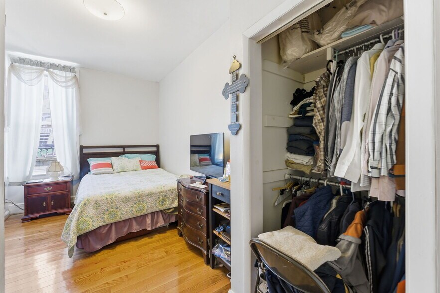 More Photos Of 2263 12th St NW, Washington Storefront Retail Residential For Sale