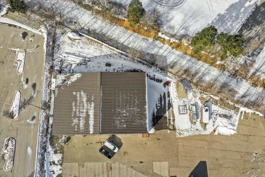 More Photos Of 0000 Orchard Lake, Pontiac Light Manufacturing For Lease