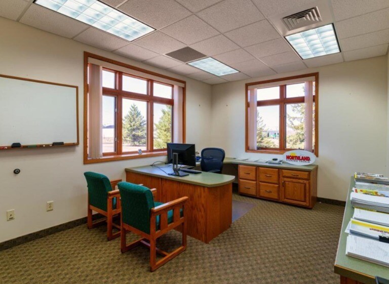 More Photos Of 1001 Naylor Dr SE, Bemidji Warehouse For Sale