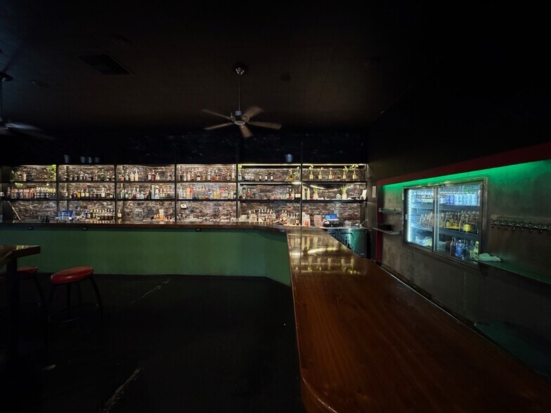 More Photos Of 101 W Main St, Visalia Freestanding For Sale