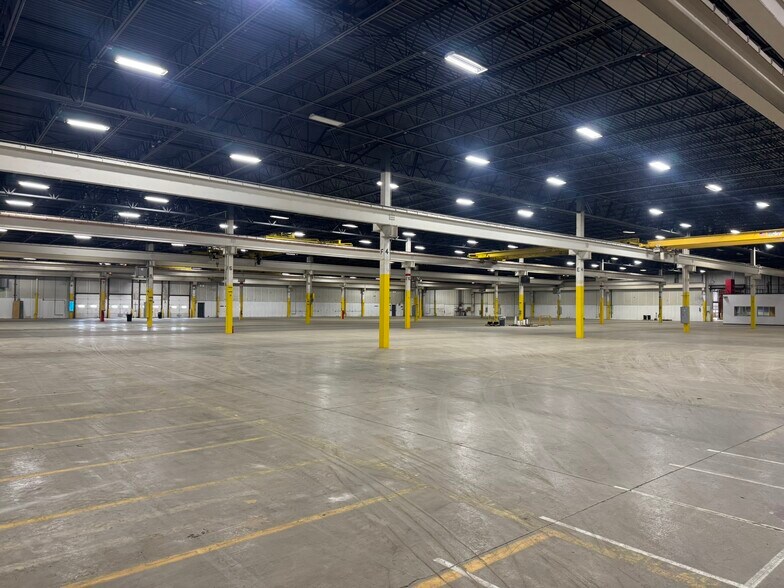 More Photos Of 2380 E Millikin Pky, Decatur Distribution For Lease