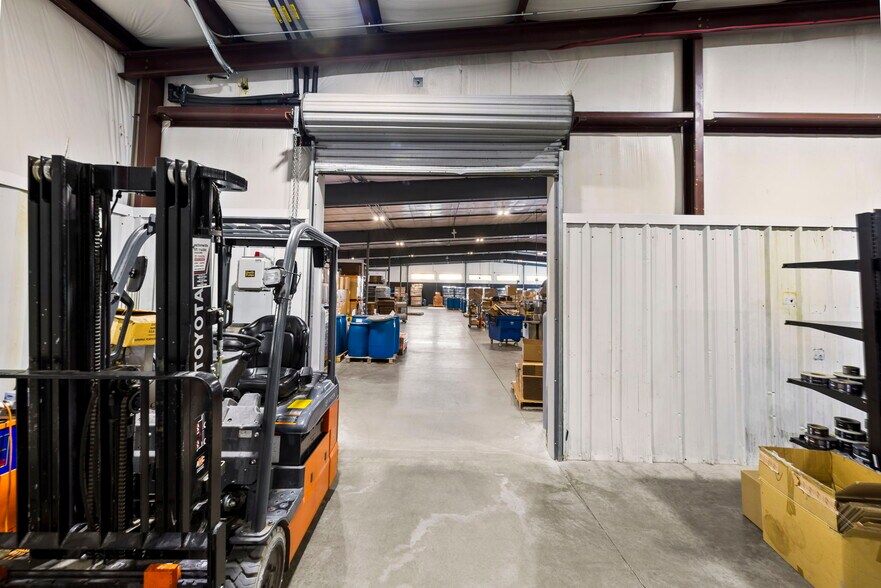 More Photos Of 110 Commercial Blvd, Flat Rock Manufacturing For Lease