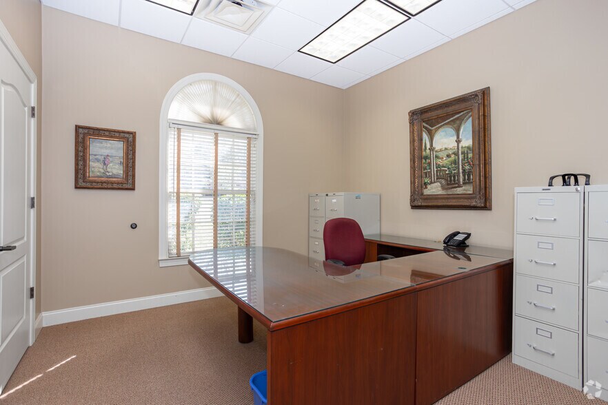 More Photos Of 2421 Brookstone Centre Pky, Columbus Medical For Sale