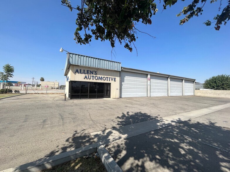 More Photos Of 1810 S Chester Ave, Bakersfield Service For Sale