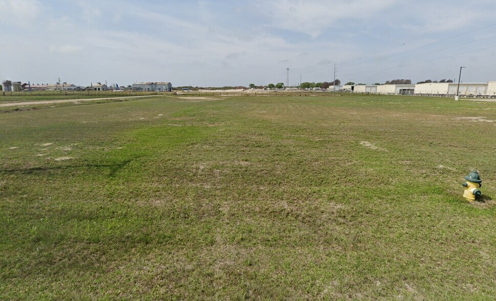 More Photos Of 501 Graham Rd, Corpus Christi Land For Sale