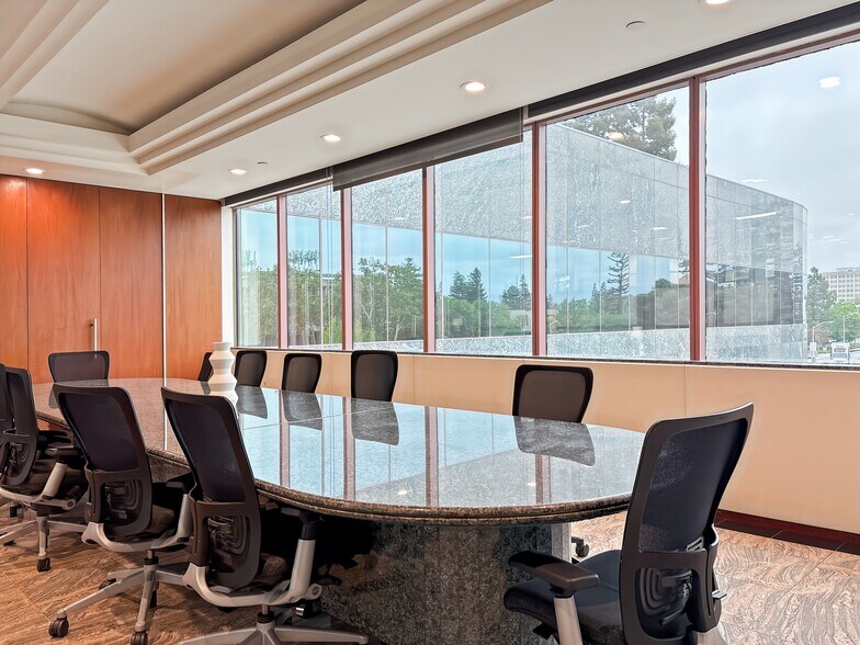 More Photos Of 200 Page Mill Rd, Palo Alto Coworking Space