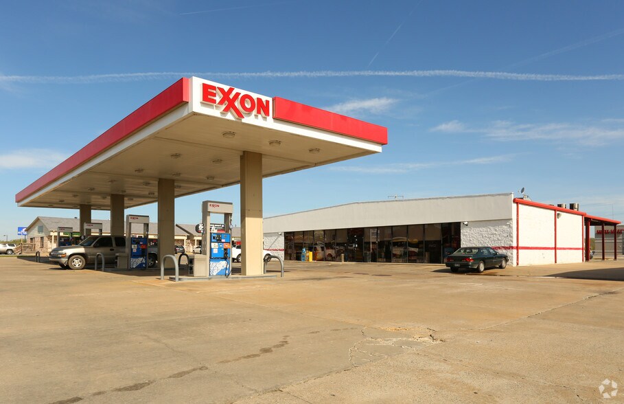 More Photos Of 914 W Main St, Cabot Auto Repair For Lease