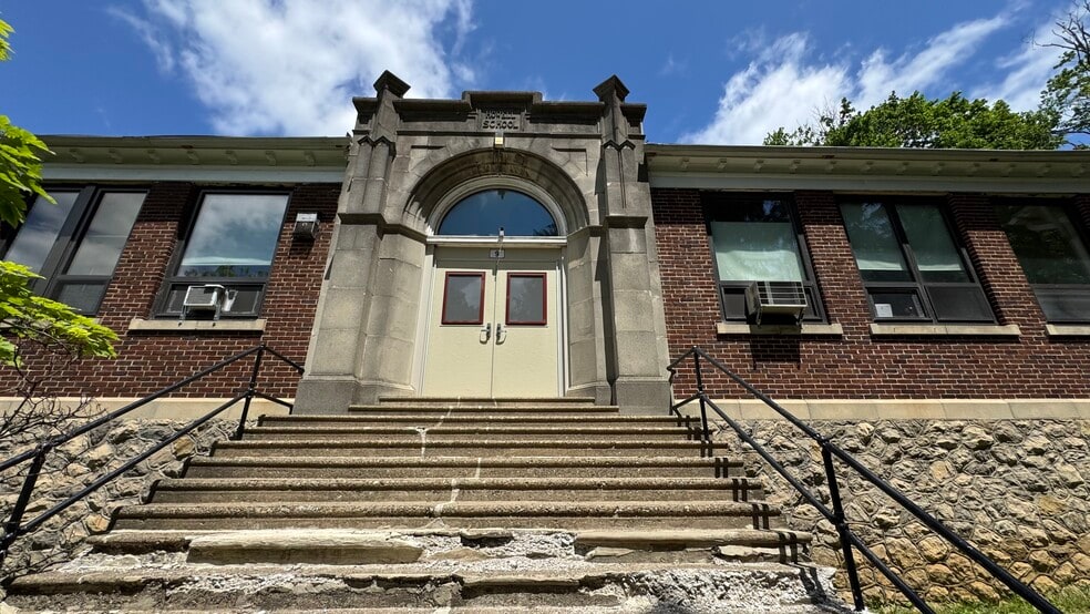 More Photos Of 1 Fairview Ave, Phillipsburg Office For Sale