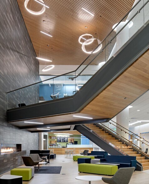 More Photos Of 100 Front St, Worcester Unknown For Lease