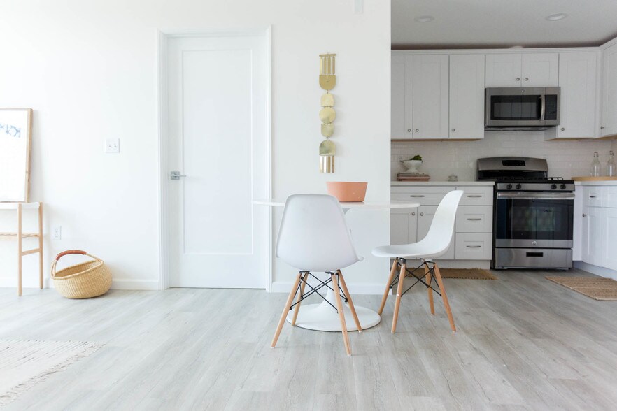More Photos Of 978 S Mariposa Ave, Los Angeles Apartments For Sale
