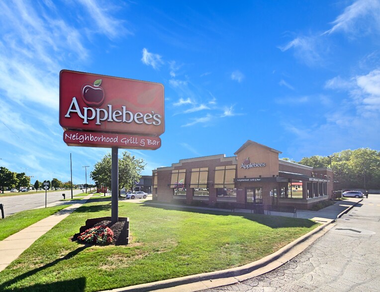 Primary Photo Of 31653 Gratiot Ave, Roseville General Retail For Sale