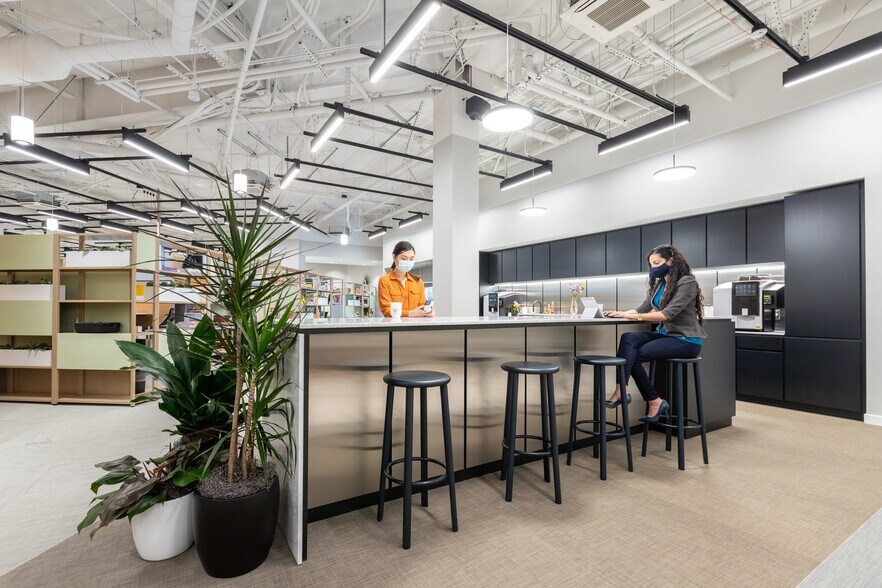 More Photos Of 1300 1st St, Napa Coworking Space