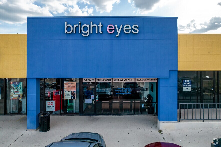 More Photos Of 13909 Nacogdoches Rd, San Antonio Unknown For Lease