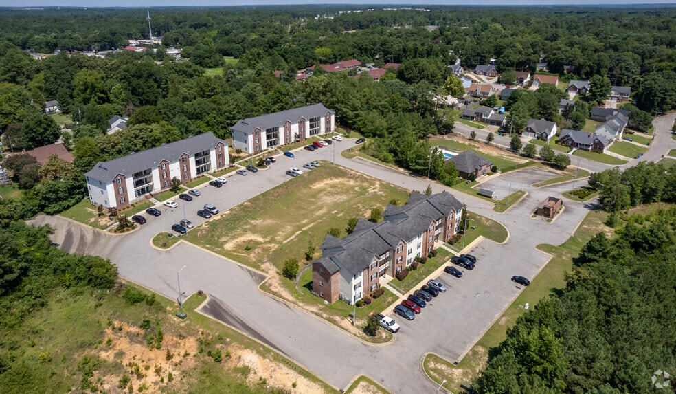 More Photos Of 2737 Kentberry Ave, Fayetteville Apartments For Sale