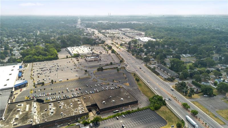 More Photos Of 3160 W Ridge Rd, Rochester Storefront For Sale