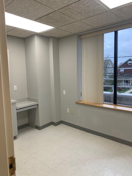 More Photos Of 1801 E 2nd St, Scotch Plains Office For Sale