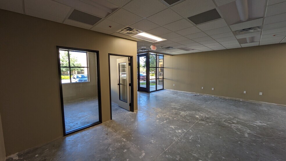 More Photos Of 275 SE Inner Loop, Georgetown Freestanding For Lease